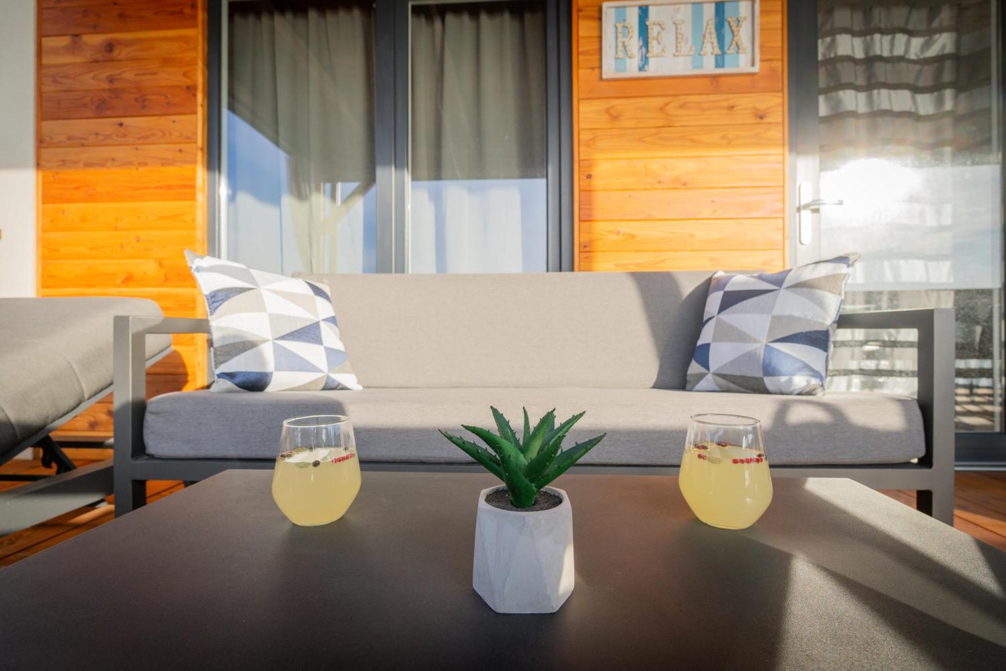 Luxury Mobile Home Zuzu Klenovica Kültér fotó